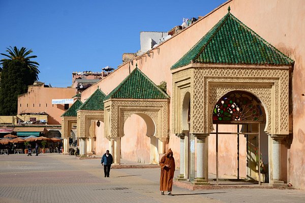 Meknès : Guide de la Ville Impériale et ses Monuments Historiques